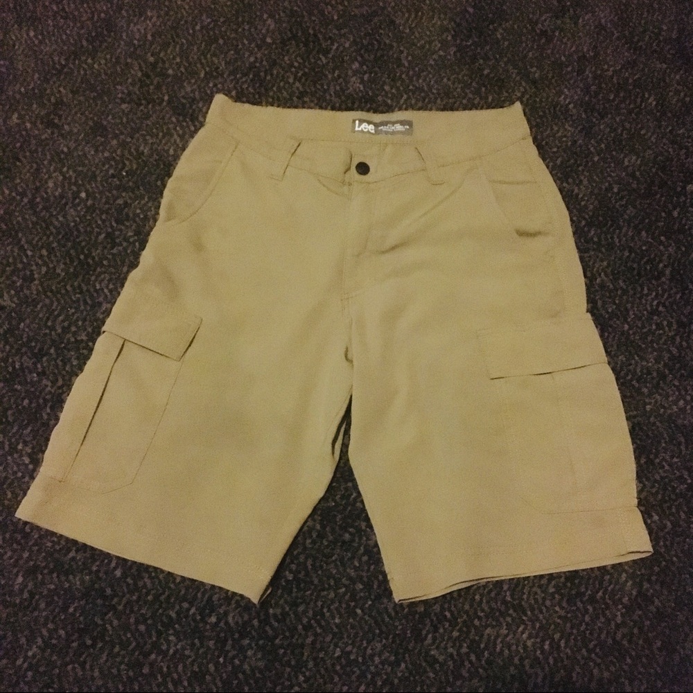 Lee Khaki shorts